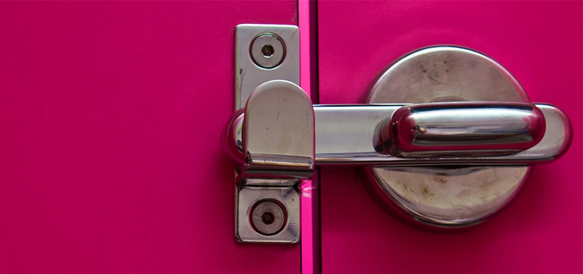 Childproof Gate Lock in Carteret, New Jersey