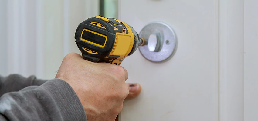 Street Locksmith For Smart Lock Repair in Carteret, NJ