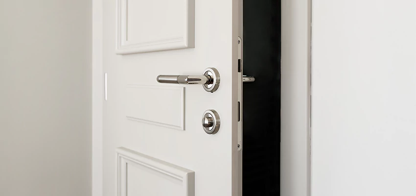 Folding Bathroom Door With Lock Solutions in Carteret, NJ